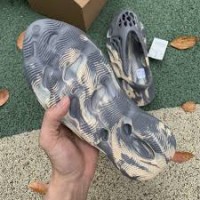 Adidas Yeezy Foam Runner Mxt Moon Gray