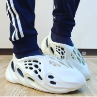 Adidas Yeezy Foam Runner Mxt Moon Gray