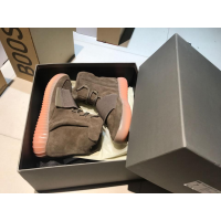 ADIDAS  Yeezy Boost Iight  BROWN GUM CHOCOLATE