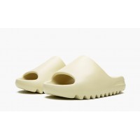Шлепки Adidas Yeezy Slide белые