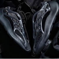 Adidas Yeezy 700 V3 Alvan черные